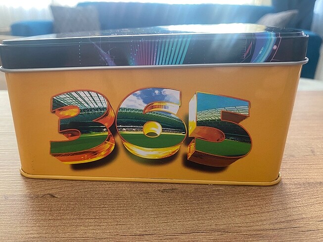 Fifa 365 boş teneke kutu