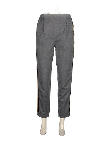 Bershka Kumaş Pantolon %70 İndirimli.