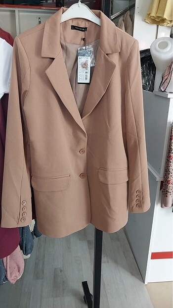 Blazer 38