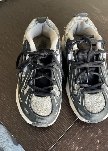 Gri Yılan Desenli Bağcıklı Spor Ayakkabı - Görsel 2