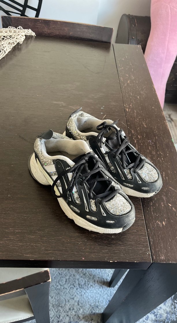 Gri Yılan Desenli Bağcıklı Spor Ayakkabı - Görsel 4