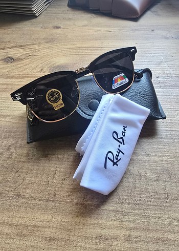 Ray-Ban clupmaster