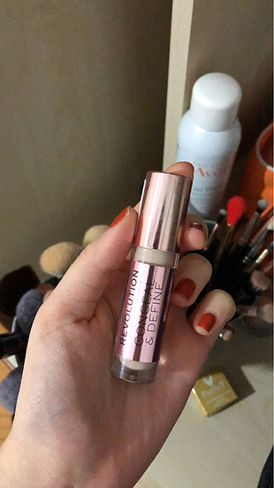 makeup revolution conceal and define kapatici