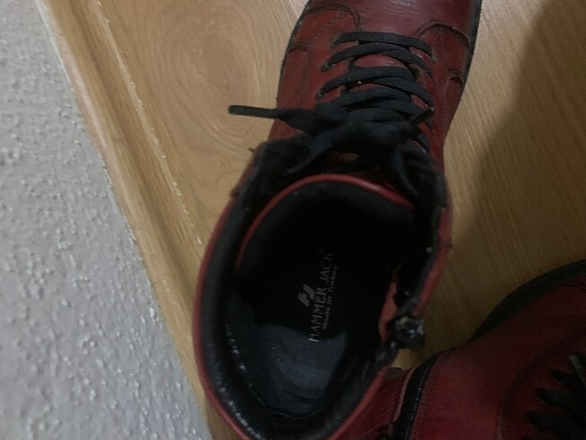 37 Beden Bot Bordo