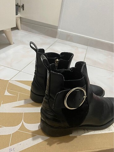 36 Beden Zara bot