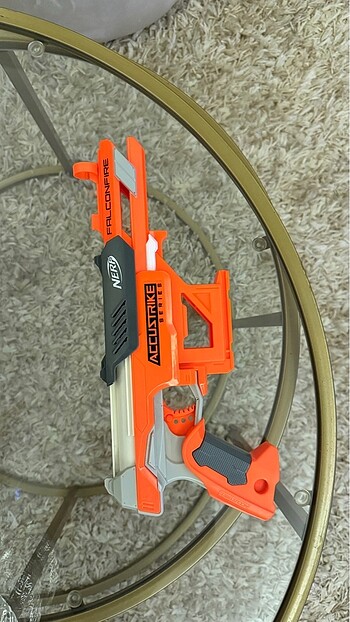Nerf oyuncak tabanca