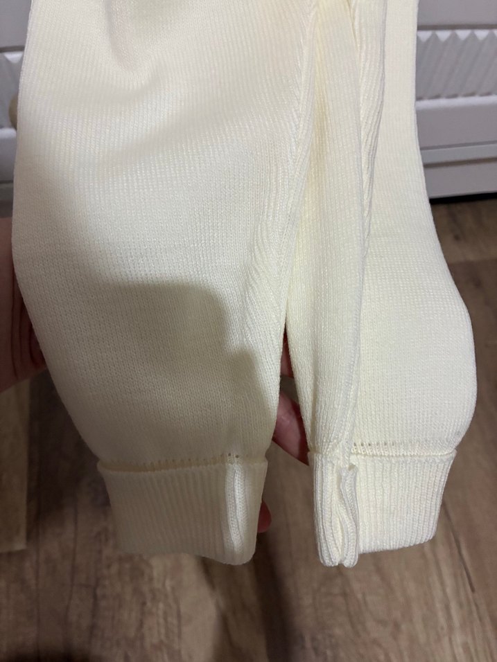 Beyaz Örgü Askılı Bebek Tulumu - Görsel 5