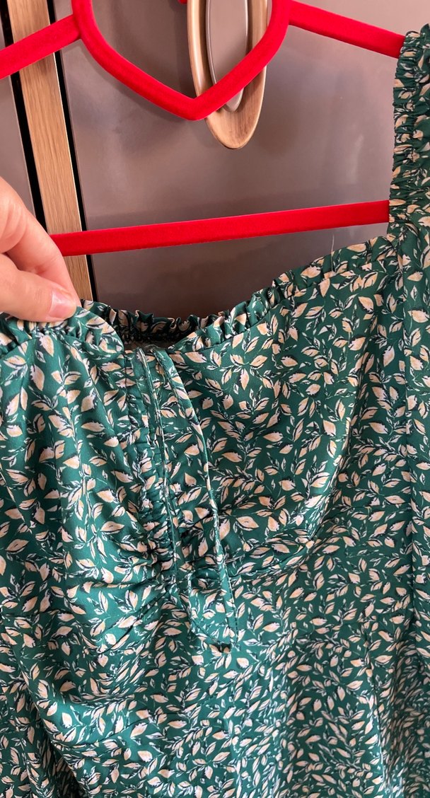 V Yakalı Yeşil Midi Bohem Elbise - Görsel 2