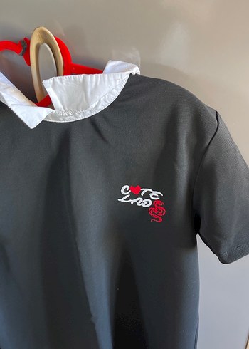 Siyah Kısa Kollu Elbisesi - Görsel 2