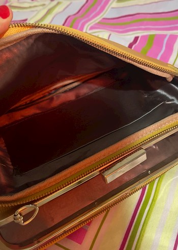 Bej Deri Fermuarlı Kadın Çantası - Görsel 3