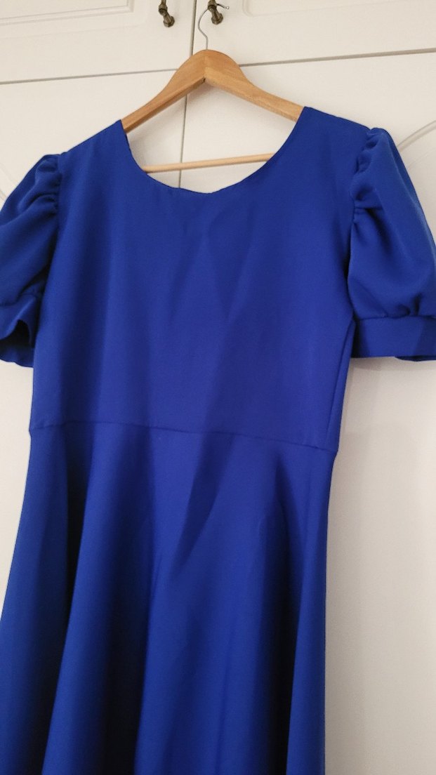 Mavi V Yakalı Kısa Kollu Midi Elbise - Görsel 2