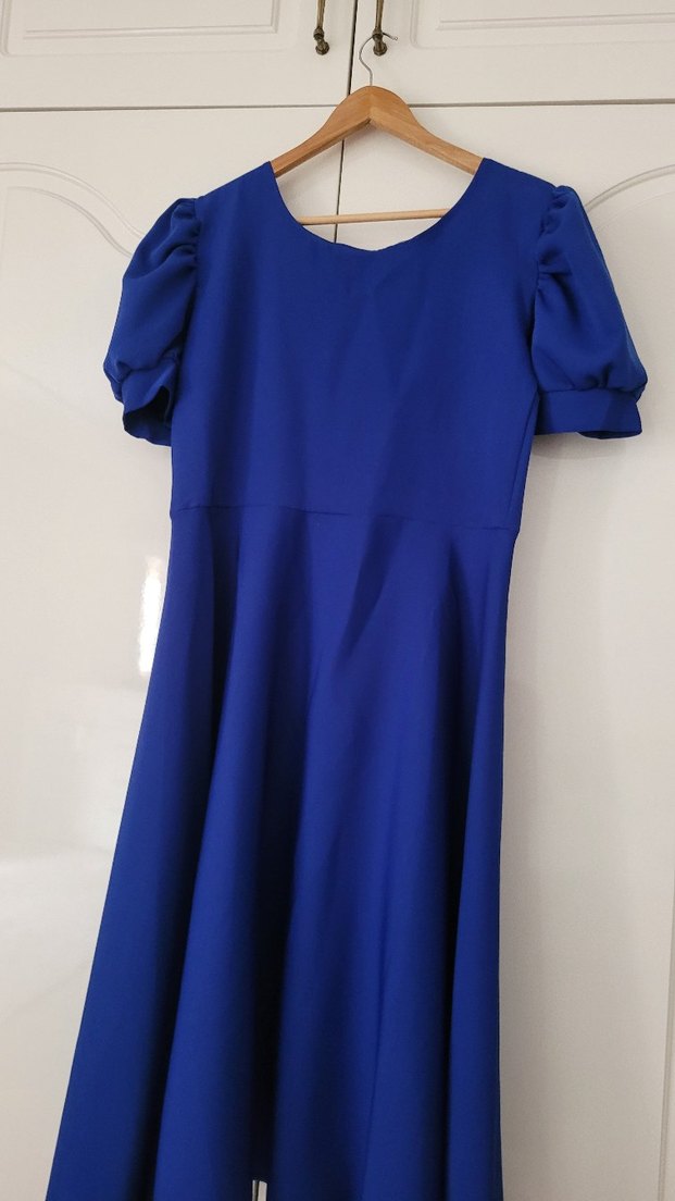 Mavi V Yakalı Kısa Kollu Midi Elbise - Görsel 5