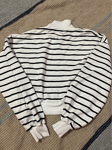 Pull and Bear Beyaz sweat