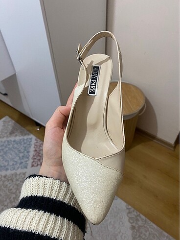 37 Beden Zara topuklu ayakkabı