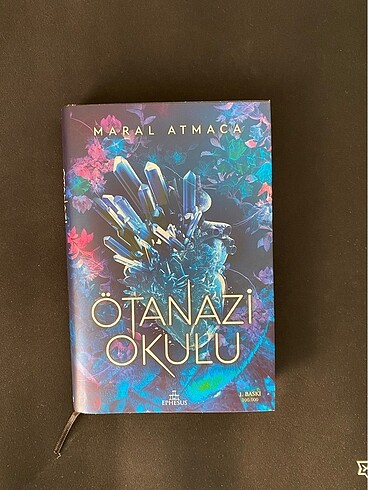 Ötanazi okulu (ciltli yan boyamalı) - Maral Atmaca