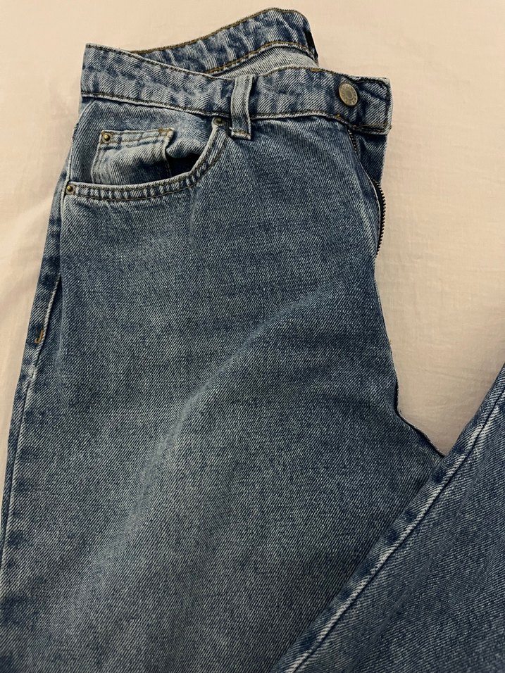 Düğmeli Mavi Bol Kesim Kadın Jean - Görsel 2