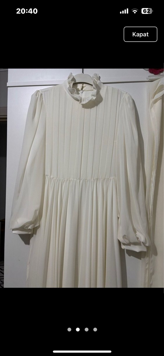 Beyaz Piliseli Uzun Kadın Elbise - Görsel 2