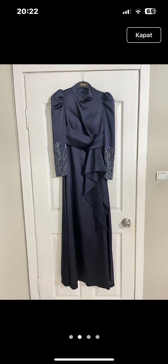 Lacivert  Uzun Kollu İşlemeli Gotik Abiye Elbise - Görsel 2