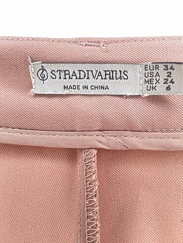 34 Beden pembe Renk Stradivarius Düz Kesim %70 İndirimli.