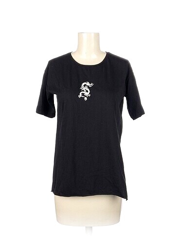 PreLoved T-shirt %70 İndirimli.