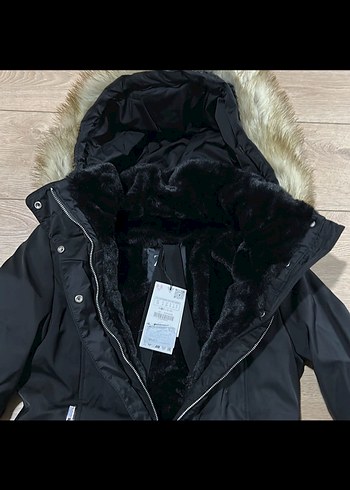 s Beden siyah Renk Zara Su ve rüzgar geçirmez anorak