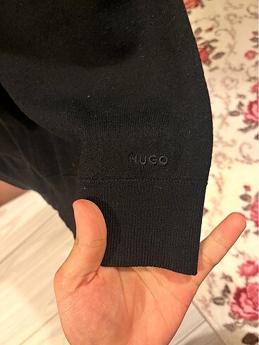 Hugo Boss kazak