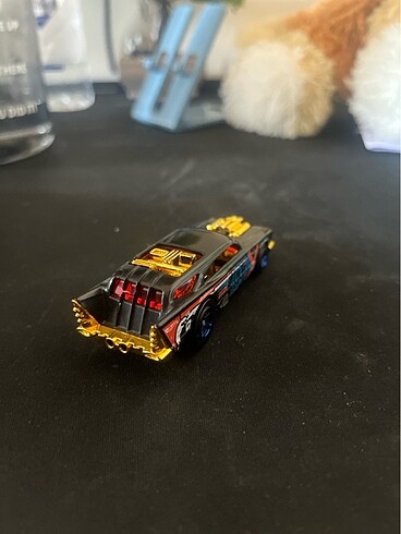 Hot wheels oyuncak araba