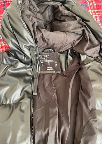 xs Beden siyah Renk Stradivarius Siyah Deri Görünümlü Şişme Mont (XS Beden)