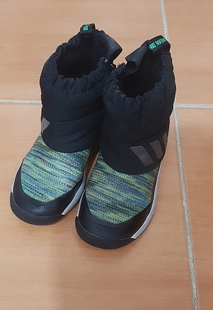 adidas çocuk botu 30 numara