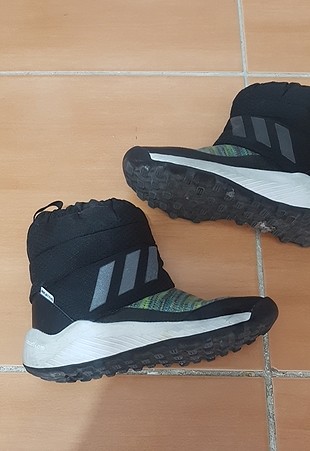 30 Beden siyah Renk adidas çocuk botu 30 numara