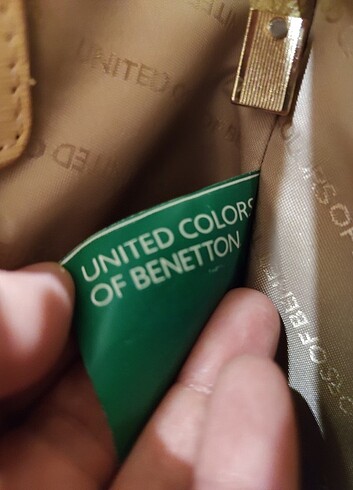  Beden Benetton kol çantası ????