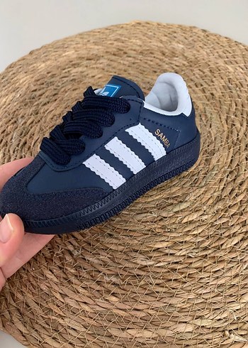 22 Beden mavi Renk Adidas samba Erkek Çocuk Lacivert Spor Ayakkabı