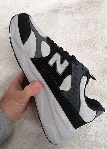 40 Beden siyah Renk NEW BALANCE ERKEK SPOR AYAKKABI