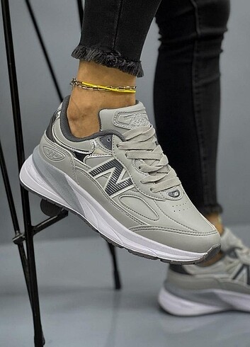 #New balance Bayan spor ayakkabı