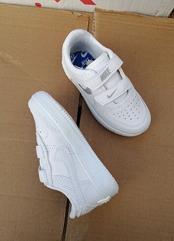 27 Beden beyaz Renk #Nike beyaz erkek çocuk ayakkabısı