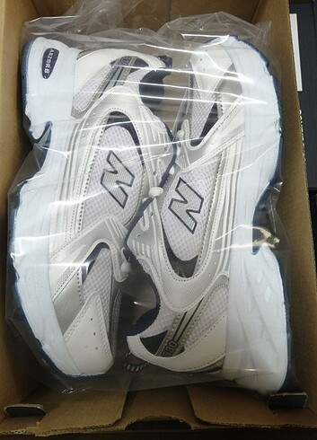 New Balance #New balance Bayan beyaz spor ayakkabı 