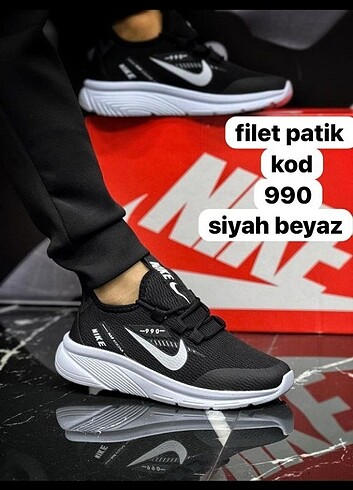 #nike siyah erkek çocuk ayakkabısı