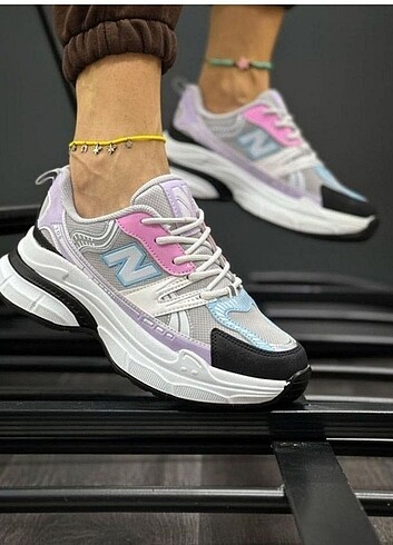 #new balance beyaz Bayan spor ayakkabı