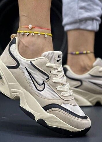 #Nike Siyah beyaz Bayan spor ayakkabı 