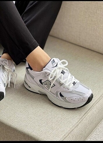 #new balance 530 beyaz lacivert bayan spor ayakkabı 