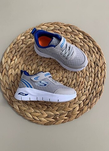 30 Beden beyaz Renk #Skechers erkek çocuk spor ayakkabı