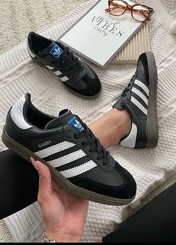 #adidas samba siyah beyaz spor ayakkabı