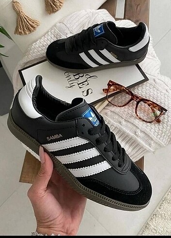 39 Beden siyah Renk #adidas samba siyah beyaz spor ayakkabı