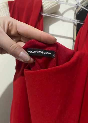 Drapeli Kırmızı Uzun Straplez Elbise - Görsel 2