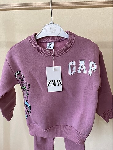 Zara taytlı takım