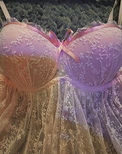 Barbie Baybdoll gecelik