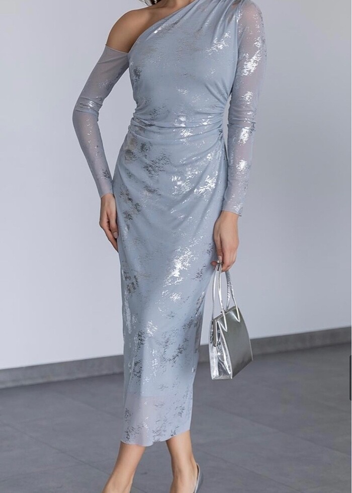 Desenli elbise - Görsel 3