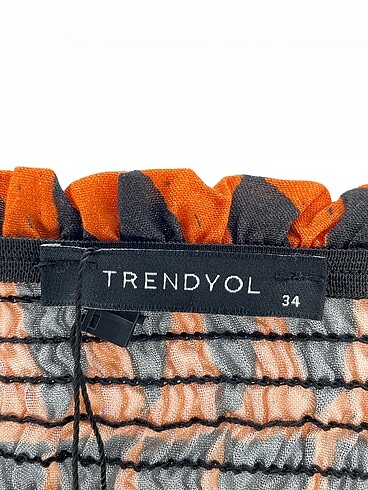 34 Beden çeşitli Renk Trendyol & Milla Takım Elbise %70 İndirimli.
