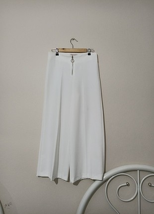 Beyaz bol paça pantolon