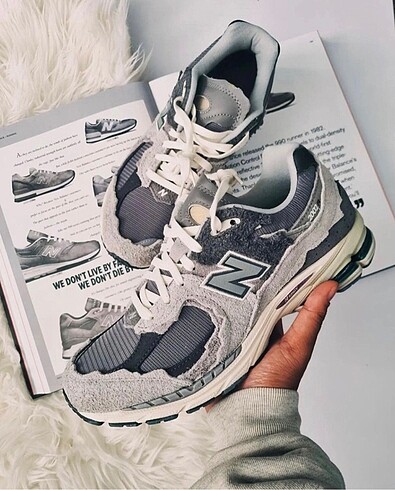 New Balance 2002